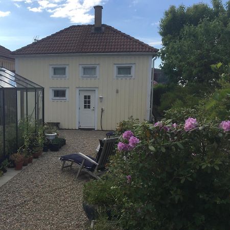 Lilla Saturnus Villa Ljungskile Buitenkant foto